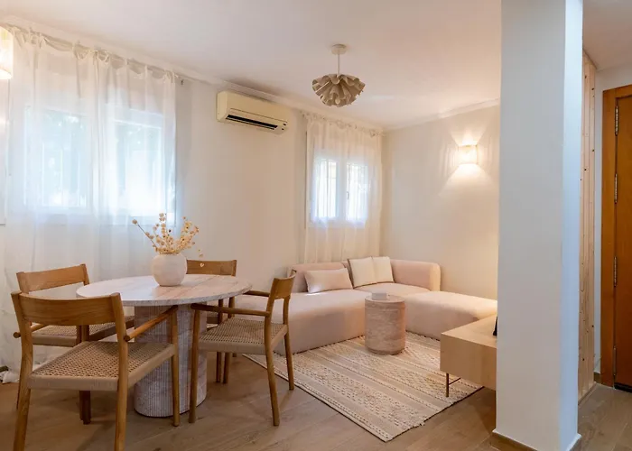 Triana Luxury Stay