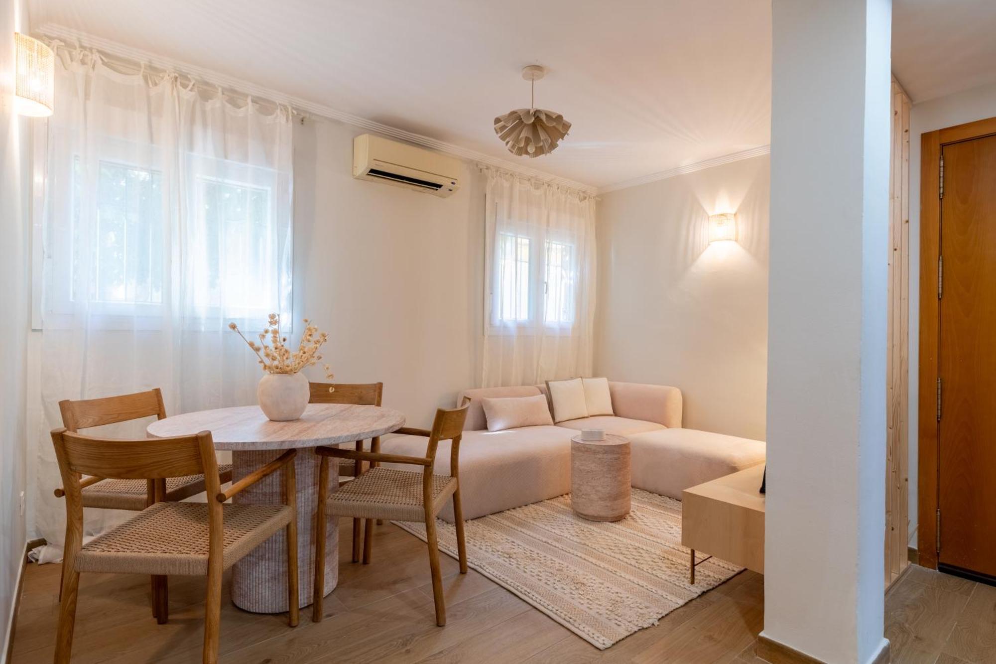 Triana Luxury